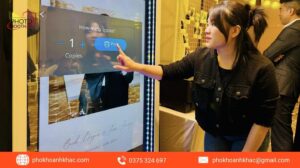 thuê photobooth chụp ảnh lấy liền